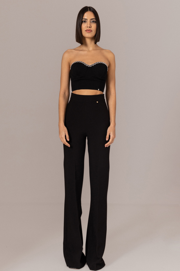 Top scurt cu lant din cristale