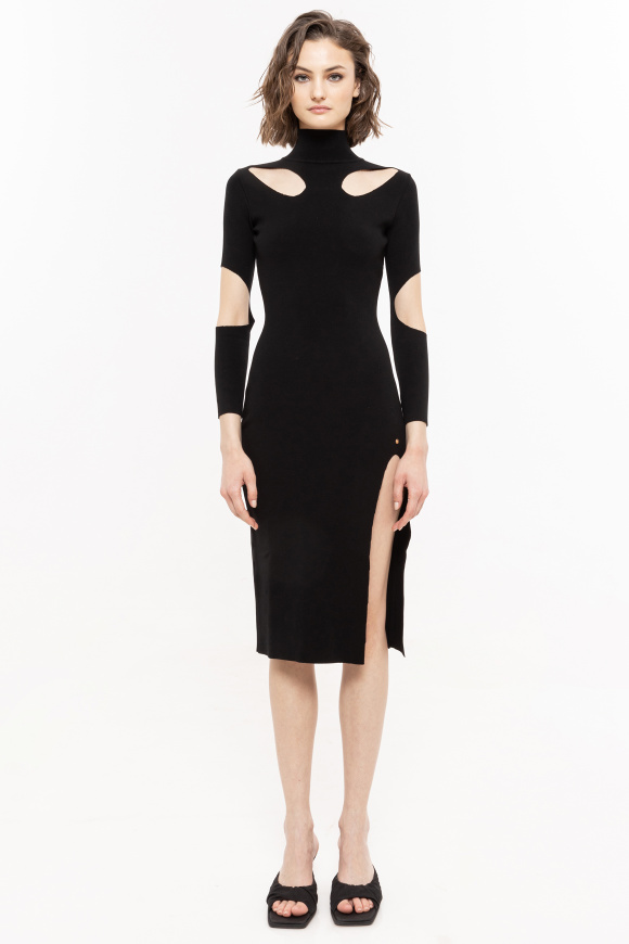 Rochie tricotata cu decupaje