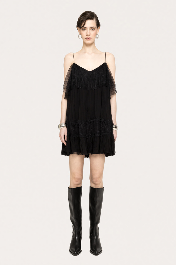 Rochie din matase cu detalii de dantela