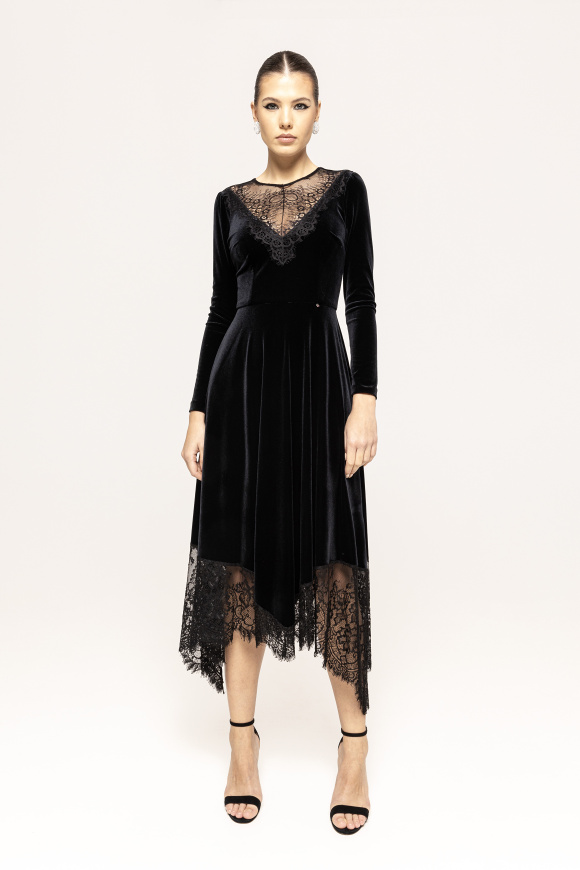 Rochie din catifea cu insertie de dantela