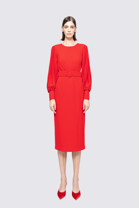 Rochie cu pliuri si curea in talie