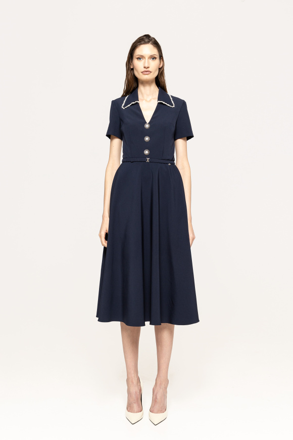 Rochie cu aplicatie din perle