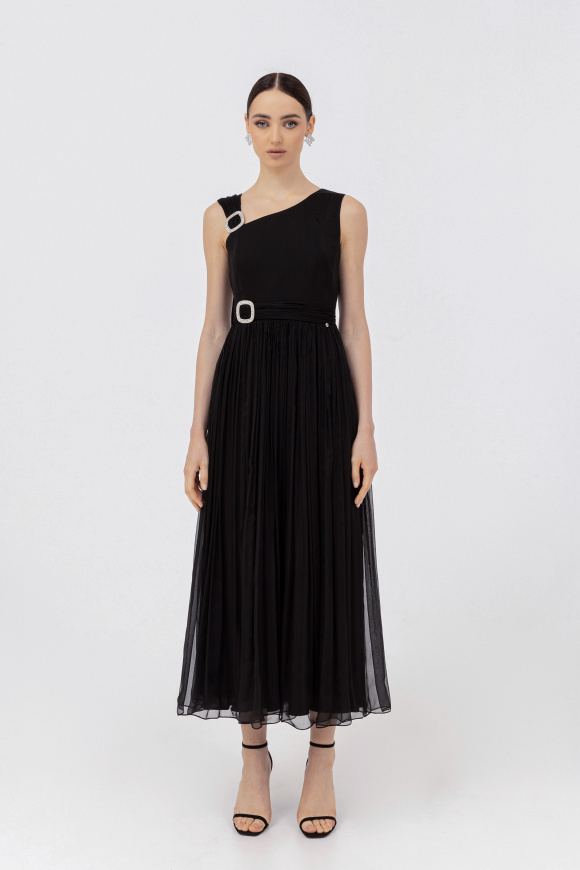 Rochie din matase cu aplicatii din cristale