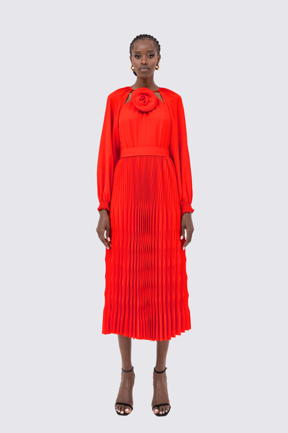 Rochie plisata cu detaliu tip floare