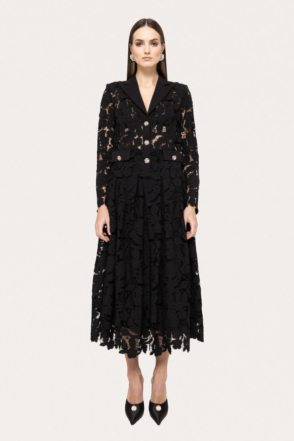 Jacheta din dantela cu cristale