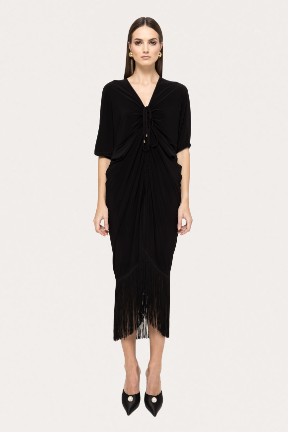 Rochie elastica cu terminatie din franjuri