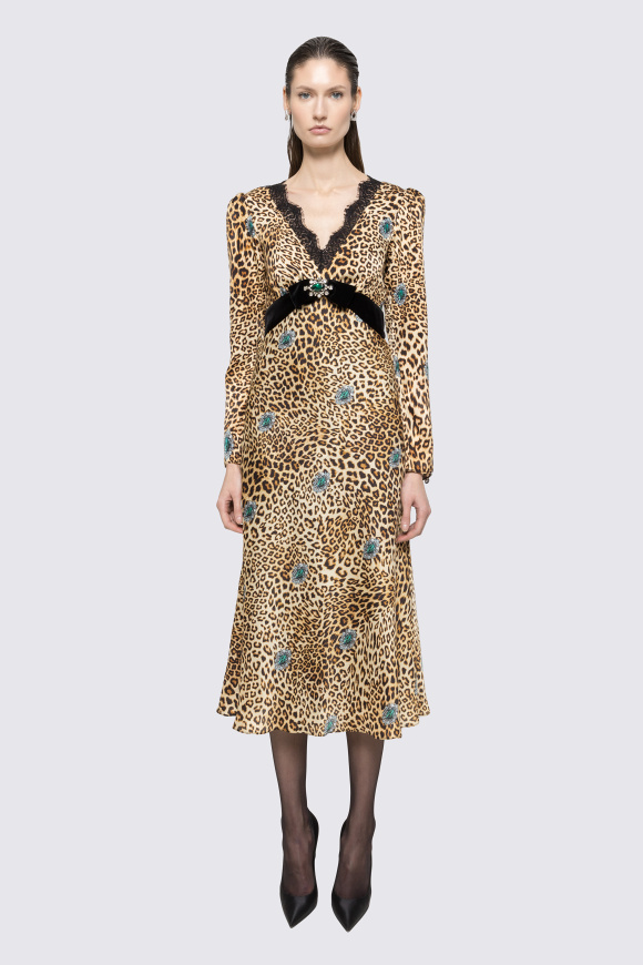 Rochie satinata cu detaliu din cristale