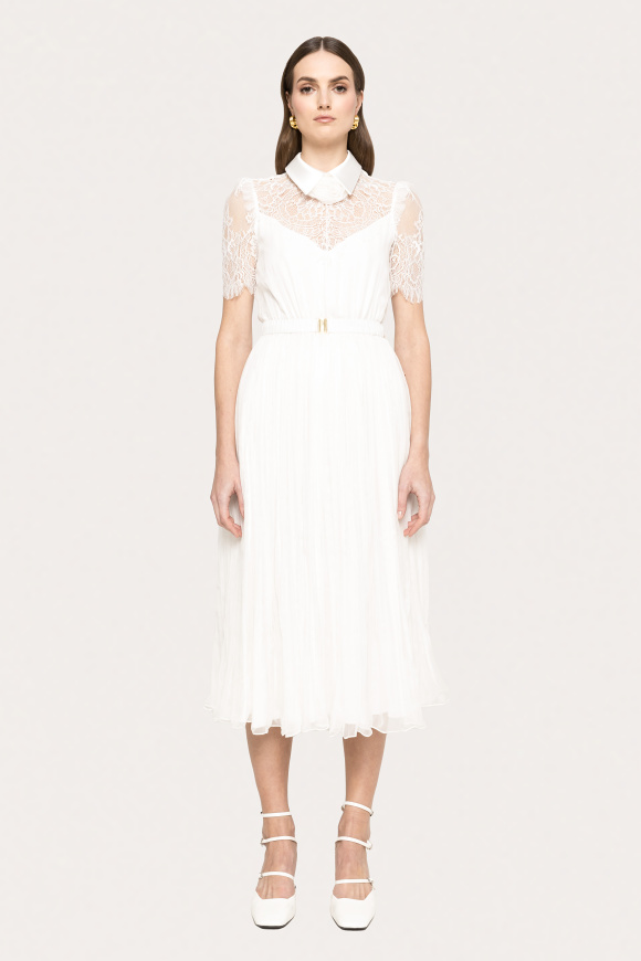 Rochie din matase cu dantela