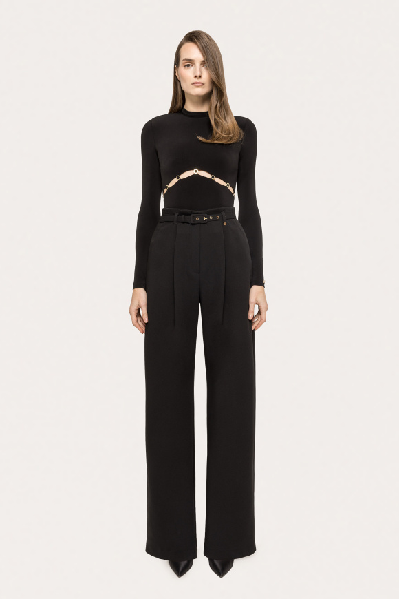 Body elastic cu decupaj