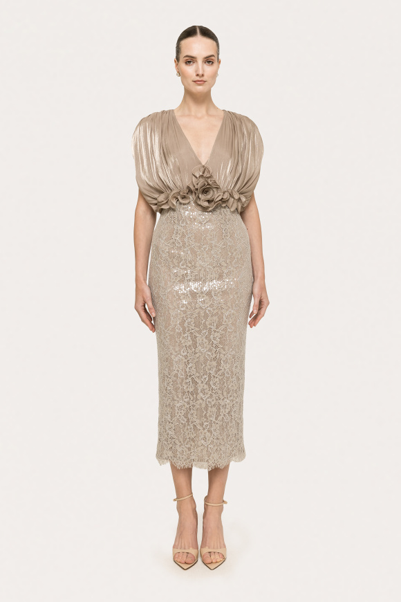 Rochie din dantela cu bust din voal