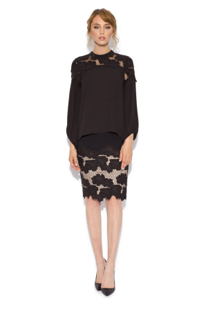Elegant top with lace details