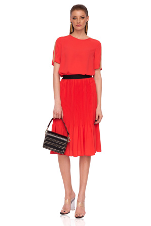 Short sleeved top with shoulder detail