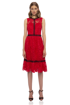Contrasting lace detail dress