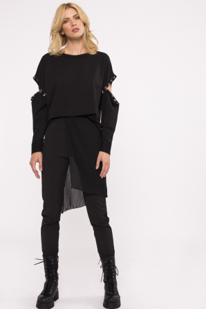 Overlapping veil trousers