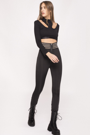 Cropped cutout top