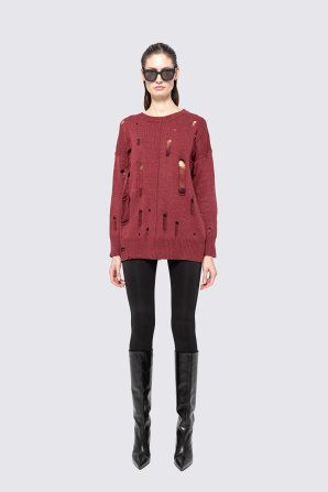 Ripped knited sweater