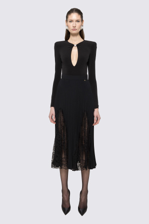 Lace-insert pleated skirt