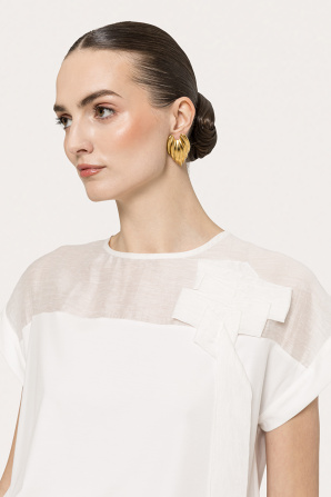 Bow-detail top